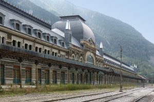 Canfranc, en Huesca construcción